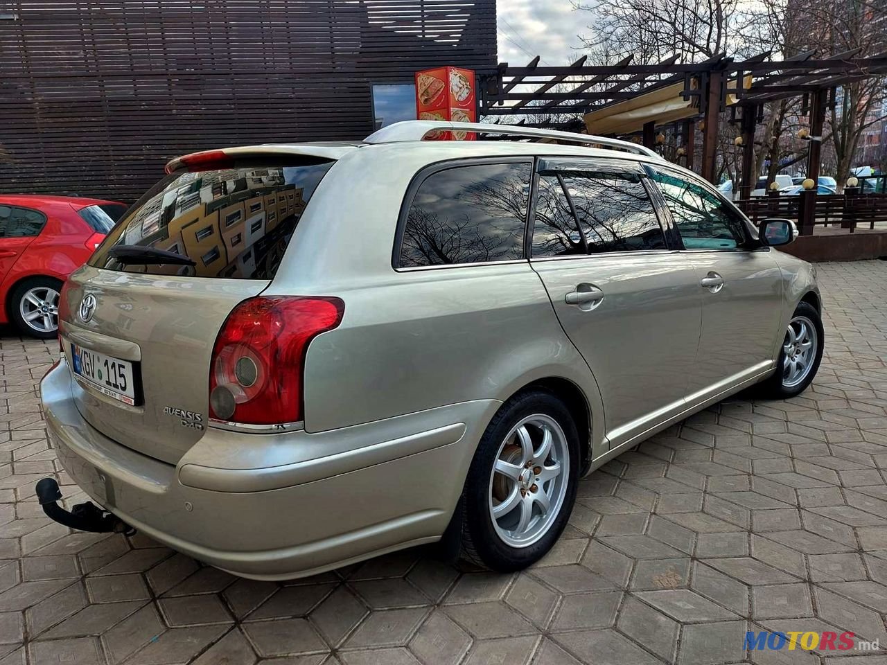 2008' Toyota Avensis photo #4