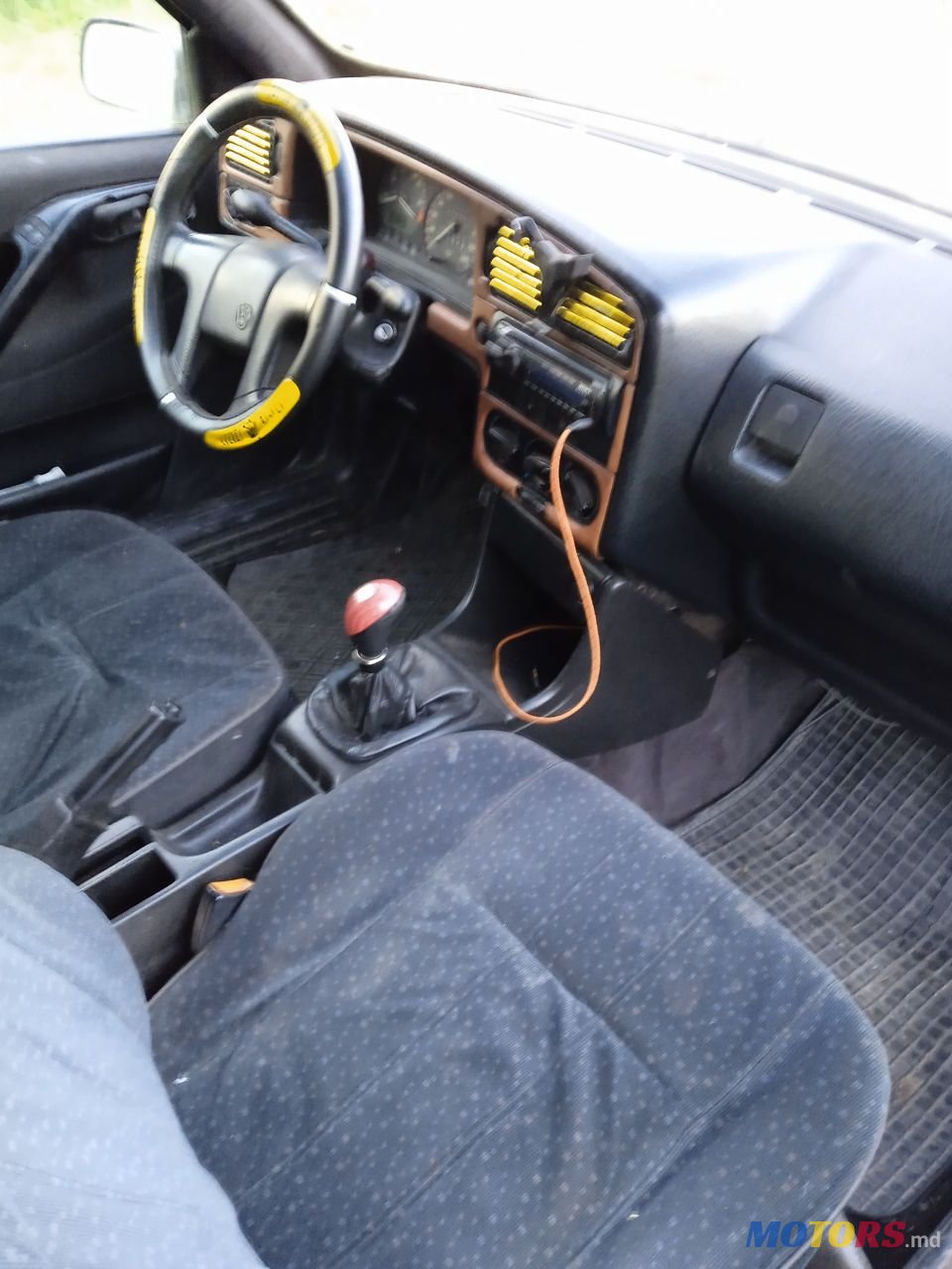 1995' Volkswagen Passat photo #1