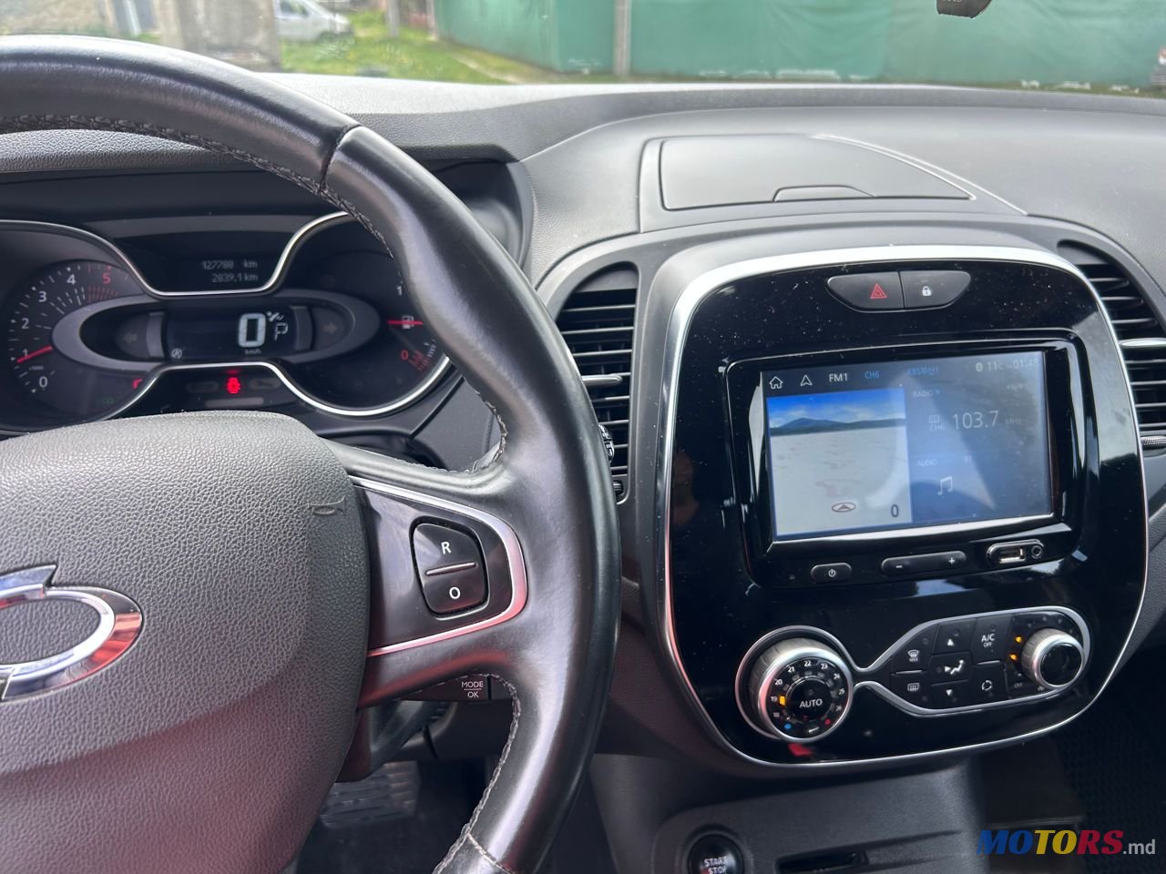 2017' Renault Captur photo #5