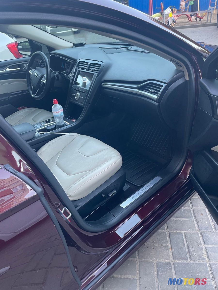 2017' Ford Fusion photo #5