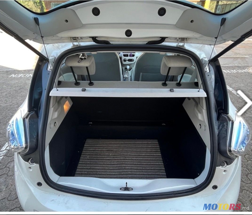 2015' Renault Zoe photo #6
