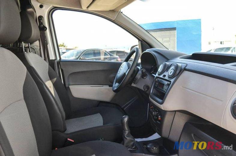 2013' Dacia Dokker Van photo #1