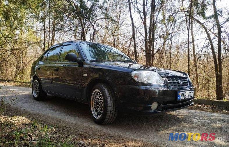 2004' Hyundai Accent photo #1