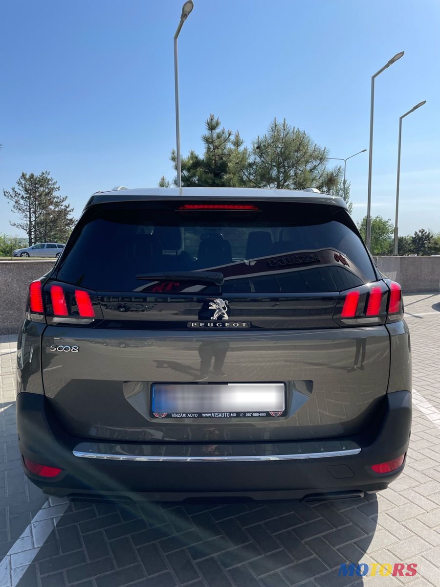 2018' Peugeot 5008 photo #3