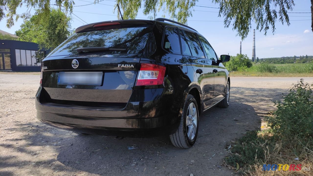 2016' Skoda Fabia photo #3