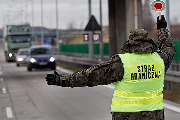 20 молдаван в бусике на 7 мест повергли в шок польских пограничников