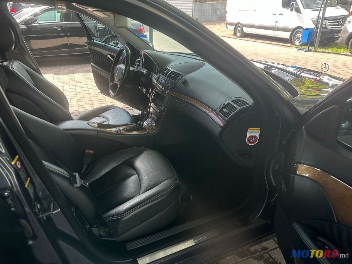 2008' Mercedes-Benz E-Class photo #6