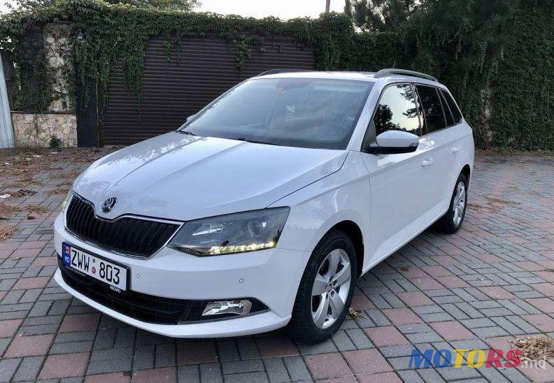 2015' Skoda Fabia photo #3