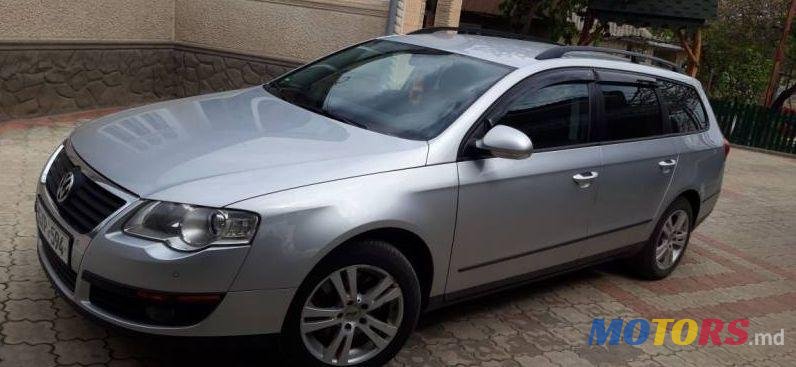 2009' Volkswagen Passat photo #1