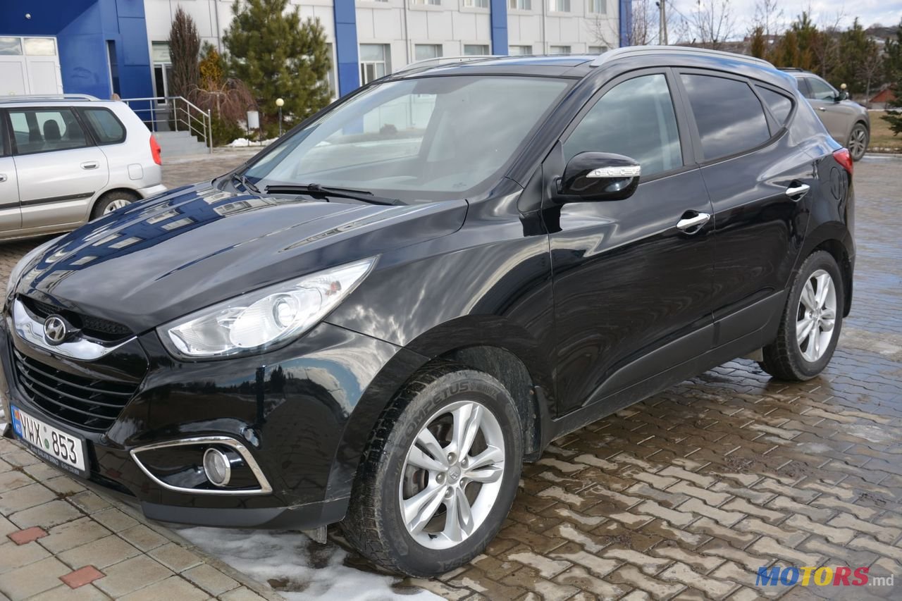 2011' Hyundai ix35 photo #3