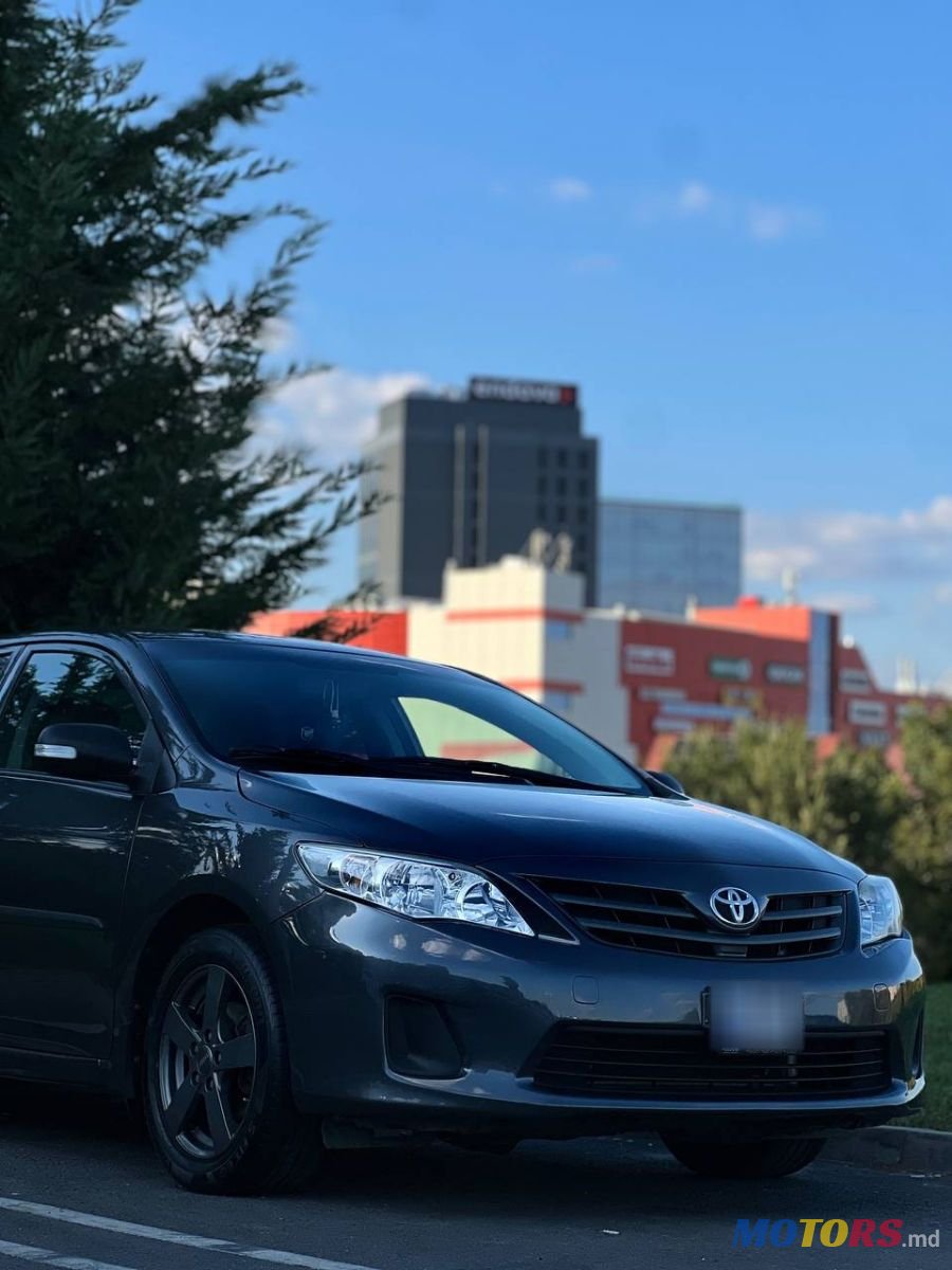 2010' Toyota Corolla photo #2