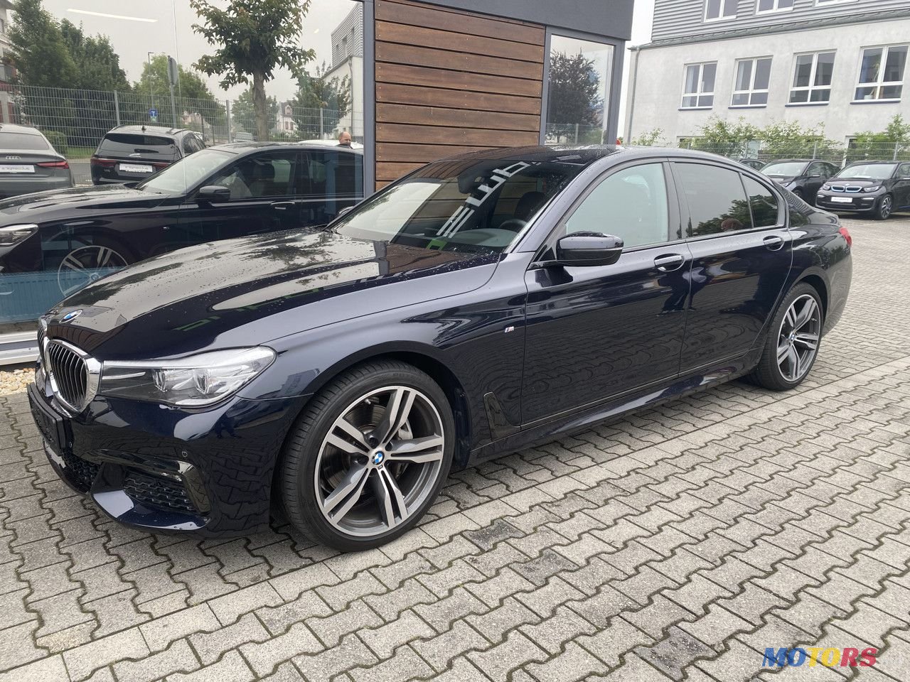 2018' BMW 7 Series photo #6