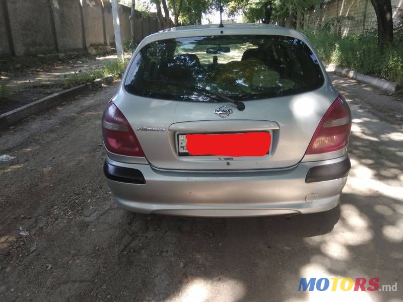 2001' Nissan Almera photo #3