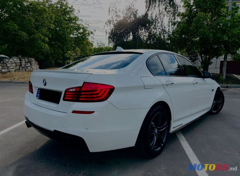 2015' BMW 5 Series photo #6