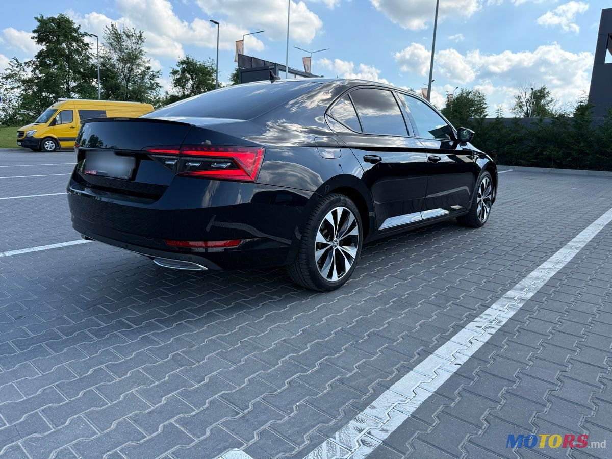 2019' Skoda Superb photo #3