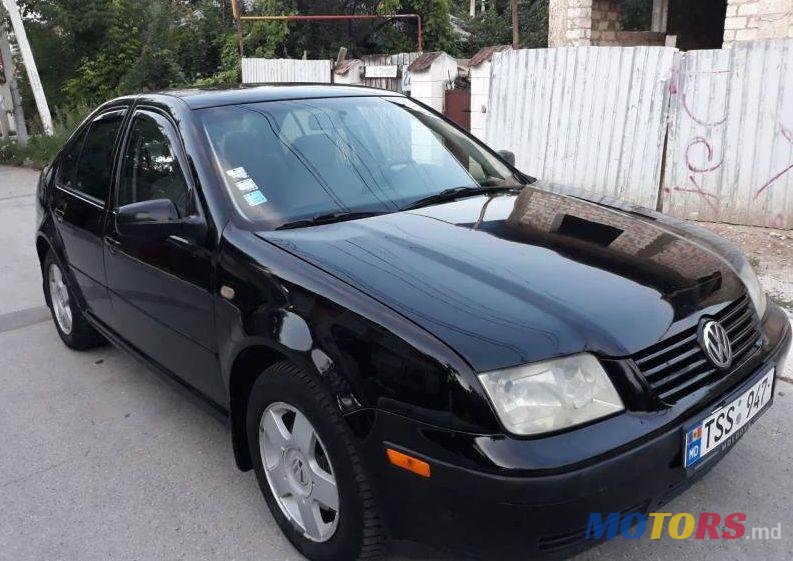 2002' Volkswagen Jetta photo #1