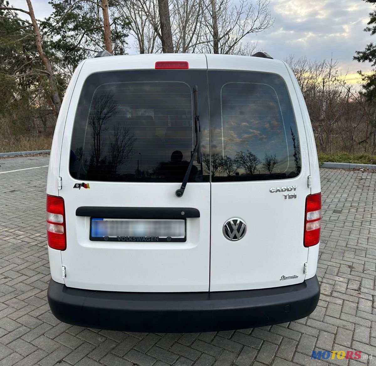 2015' Volkswagen Caddy photo #5