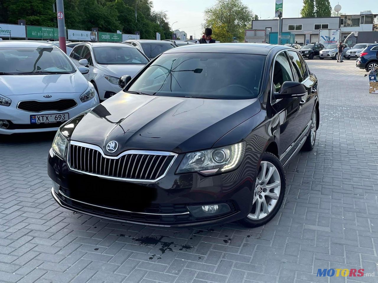 2013' Skoda Superb photo #1