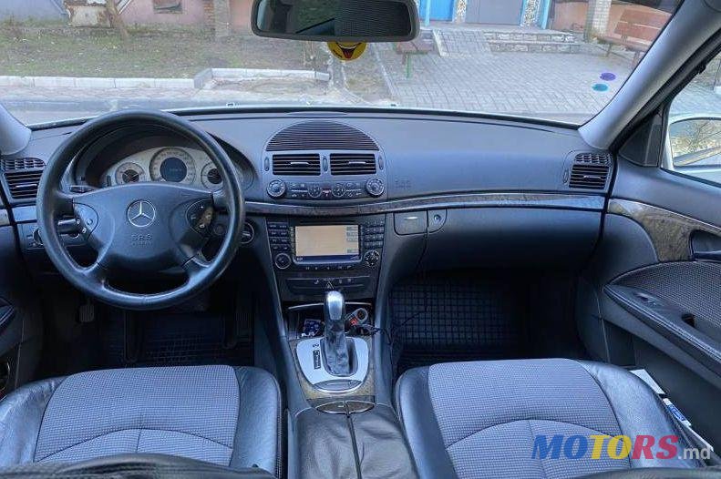 2004' Mercedes-Benz E photo #4