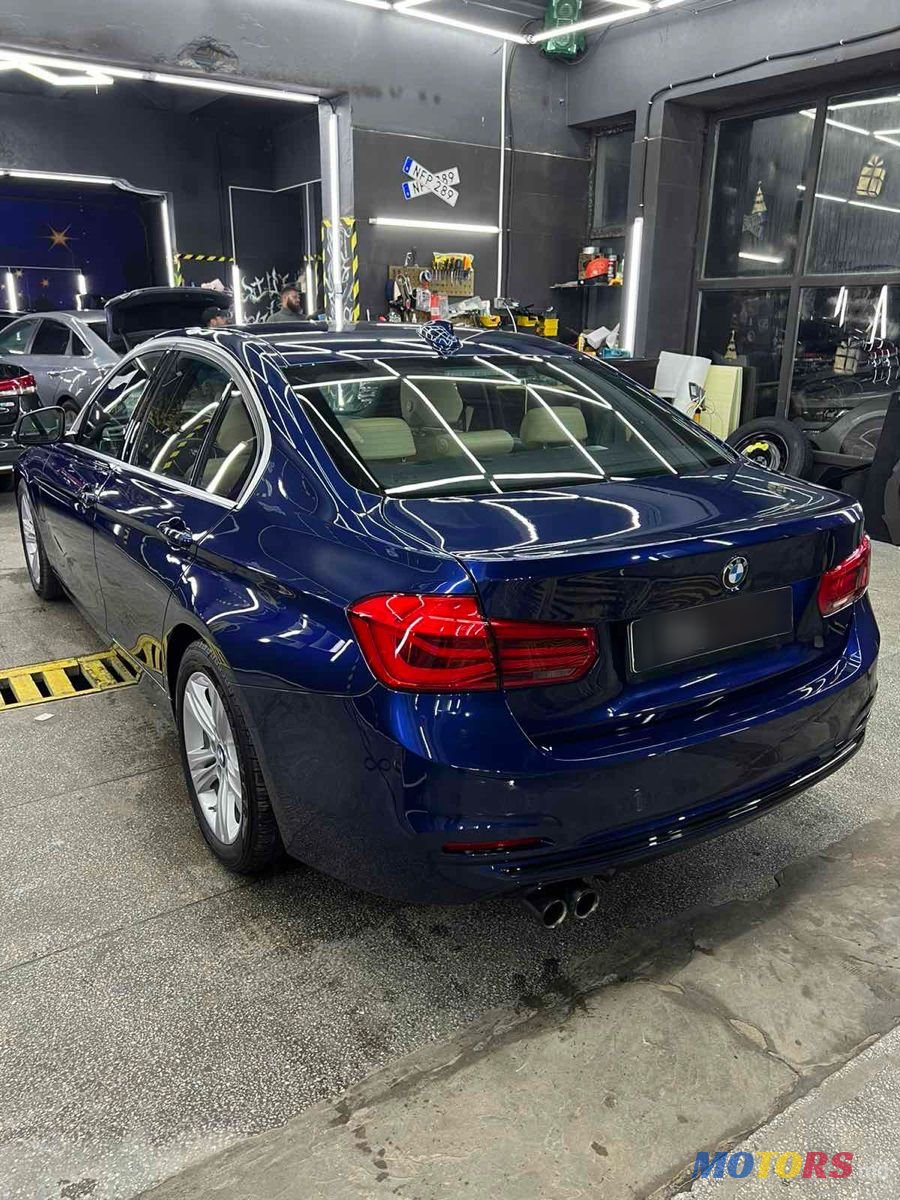 2017' BMW 3 Series photo #4