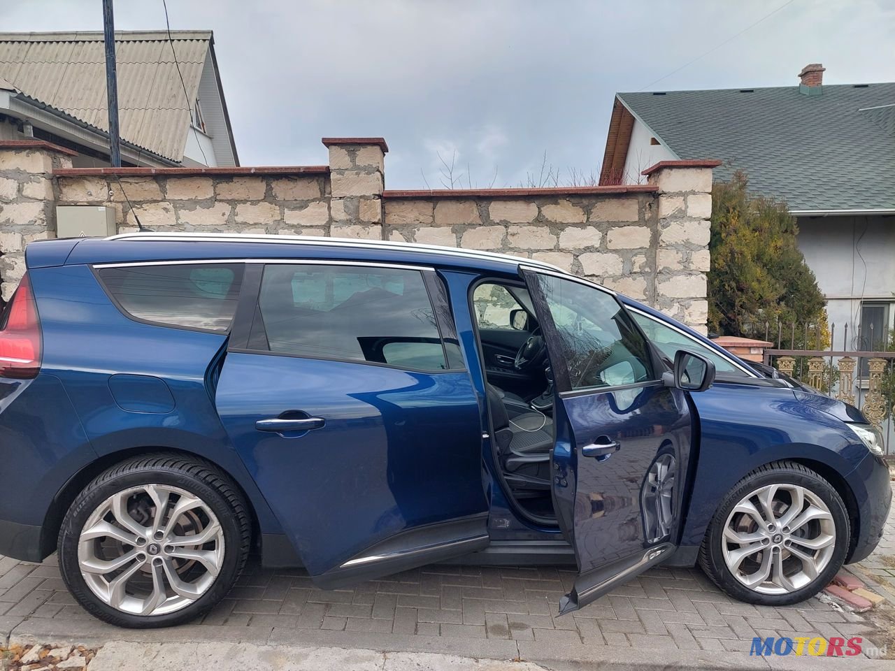 2017' Renault Grand Scenic photo #4