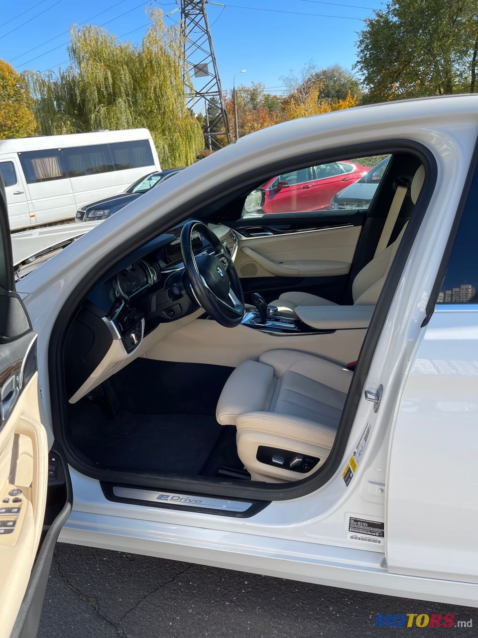 2019' BMW 5 Series photo #3