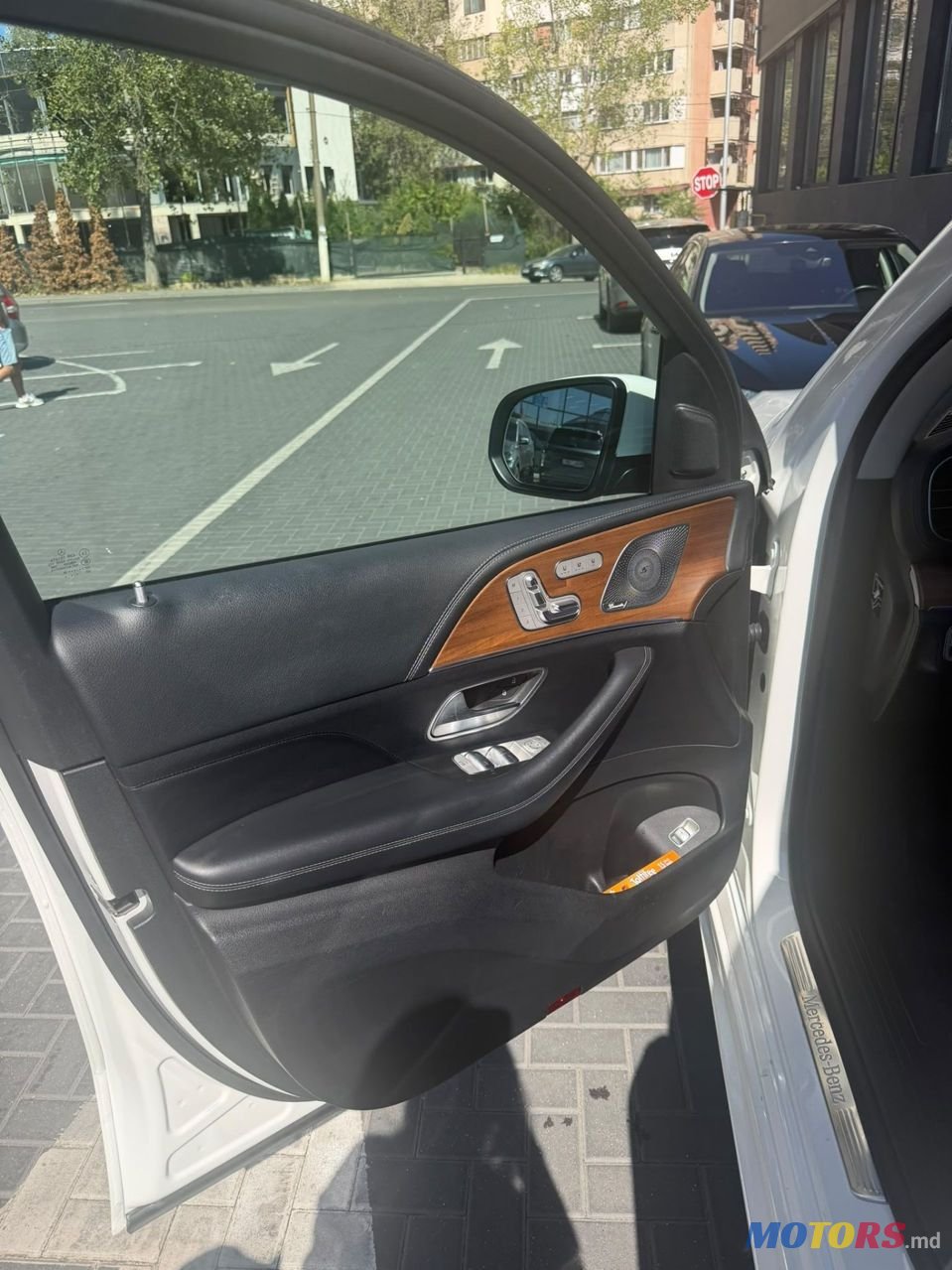 2020' Mercedes-Benz GLE photo #4