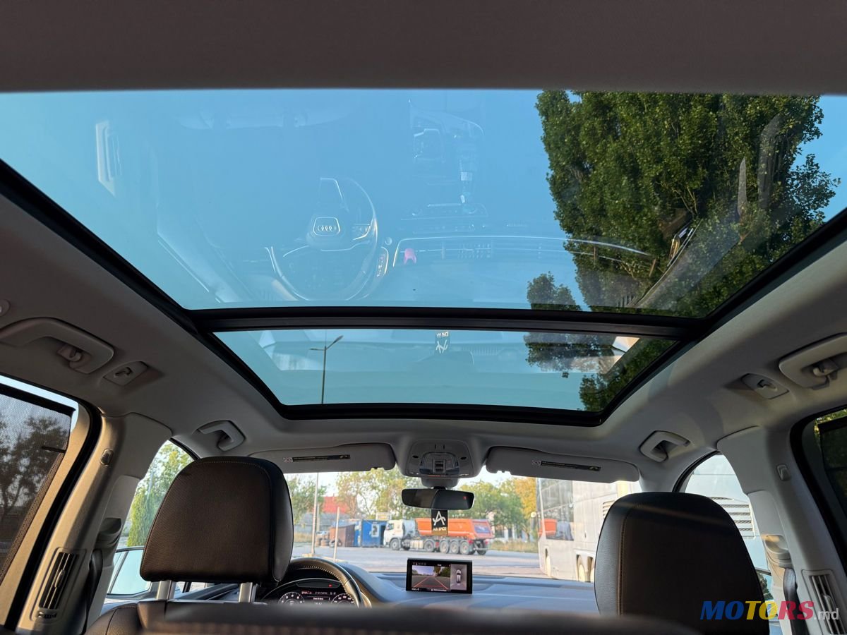 2017' Audi Q7 photo #6