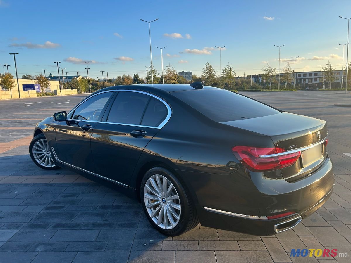 2018' BMW 7 Series photo #3
