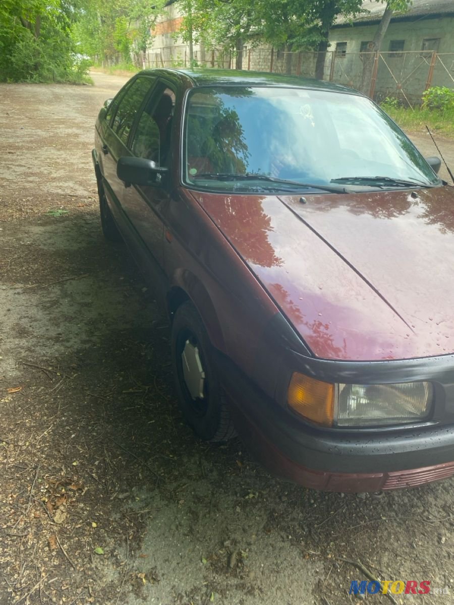 1993' Volkswagen Passat photo #5