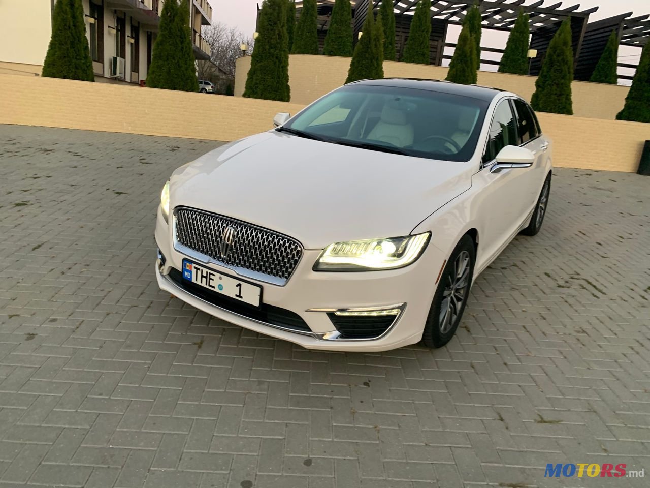 2018' Lincoln MKZ photo #5