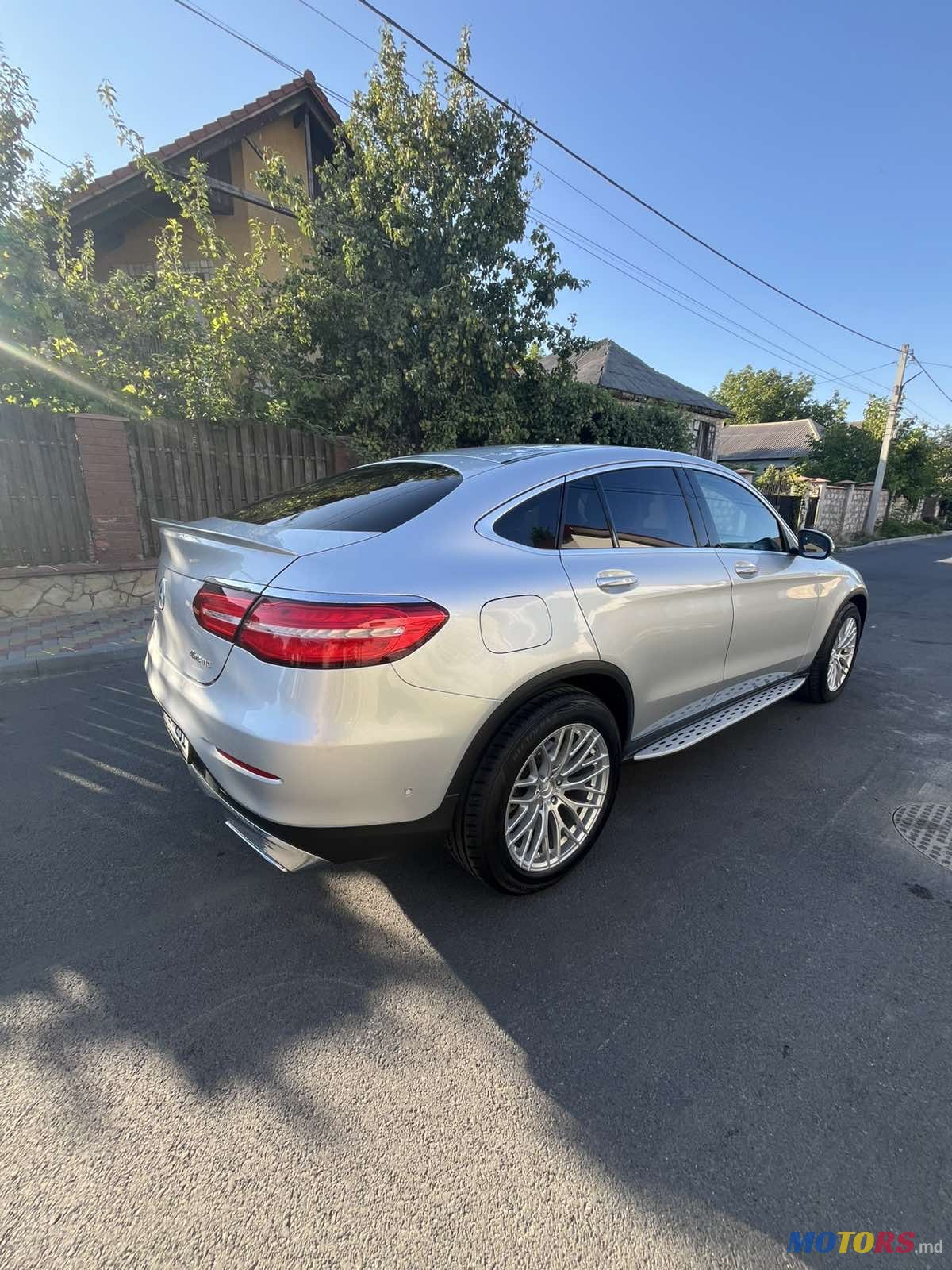 2017' Mercedes-Benz GLC 220 Coupe photo #4