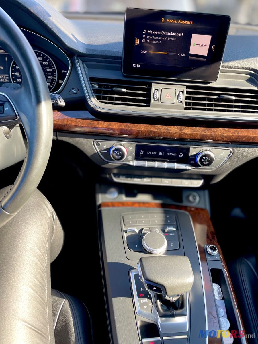 2017' Audi Q5 photo #4