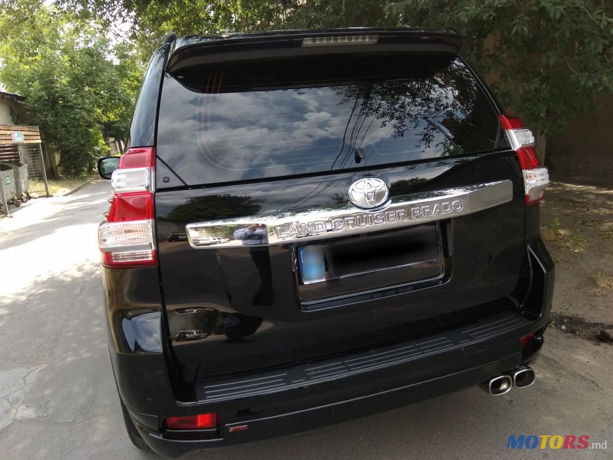 2016' Toyota Land Cruiser Prado photo #2
