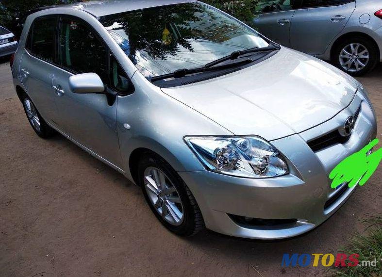 2009' Toyota Auris photo #1