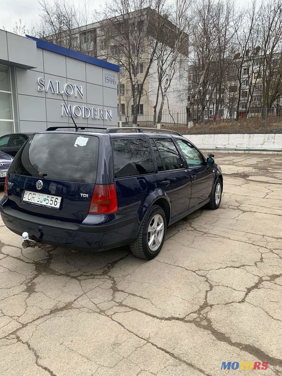 2001' Volkswagen Golf photo #1