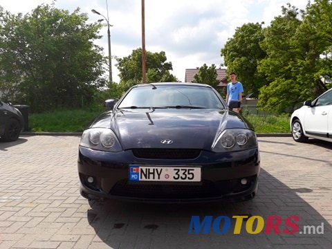 2006' Hyundai Coupe photo #2