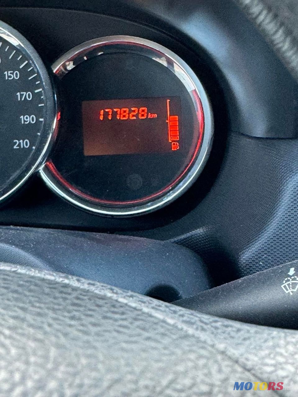 2014' Dacia Duster photo #4