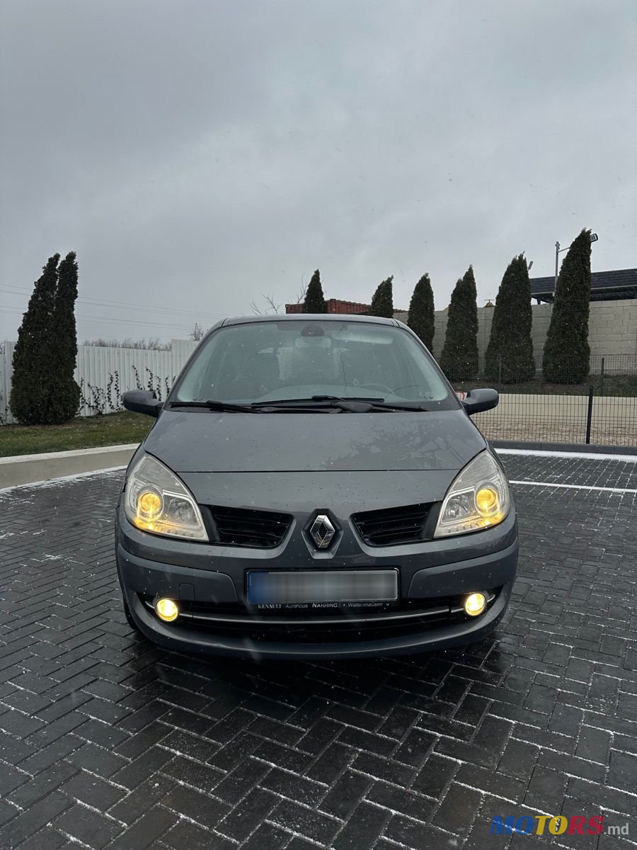 2008' Renault Scenic photo #5