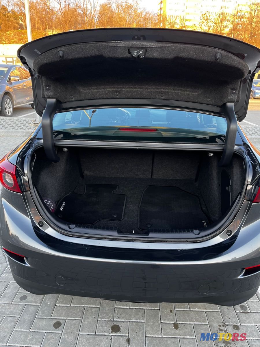 2017' Mazda 3 photo #6