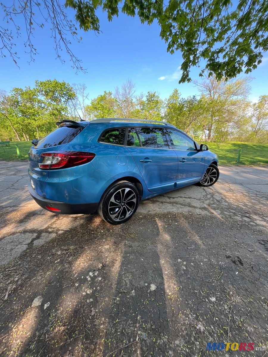 2013' Renault Megane photo #4