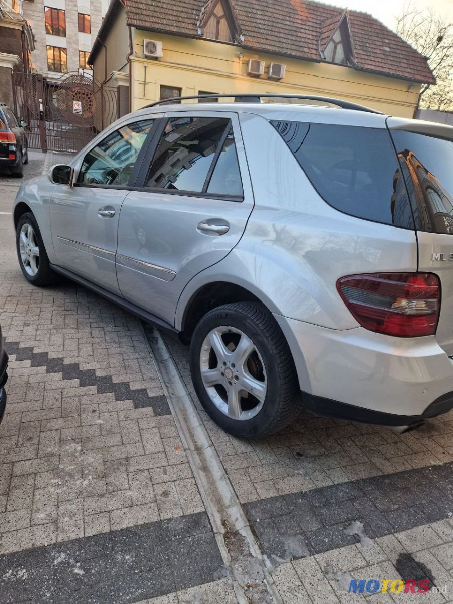 2008' Mercedes-Benz M-Class photo #3