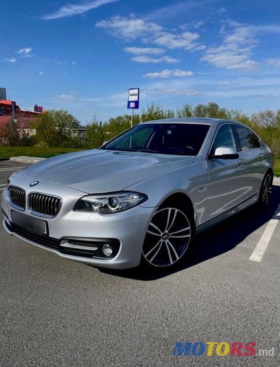 2016' BMW 5 Series photo #1