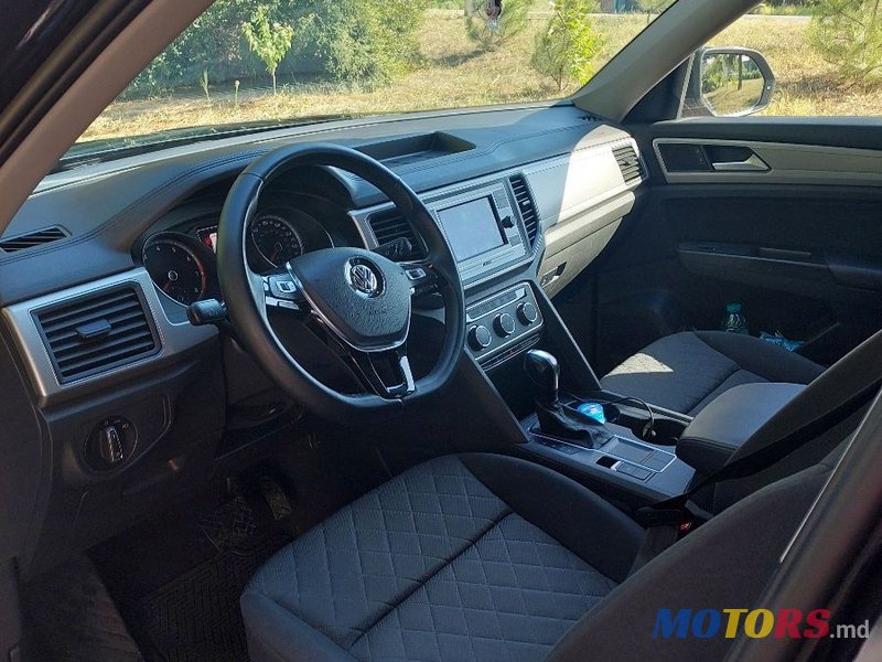 2018' Volkswagen Atlas photo #4