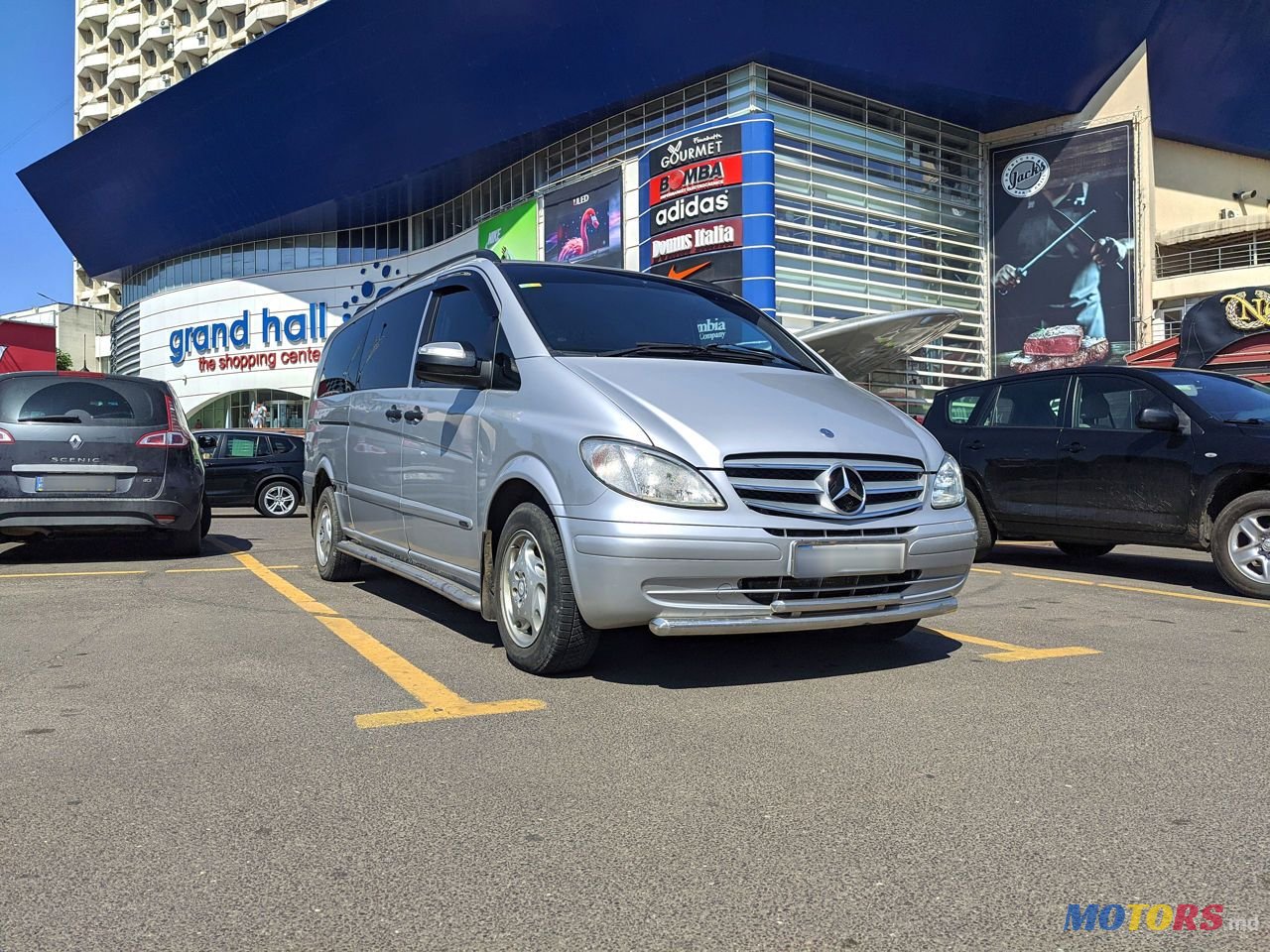 2005' Mercedes-Benz Viano photo #3