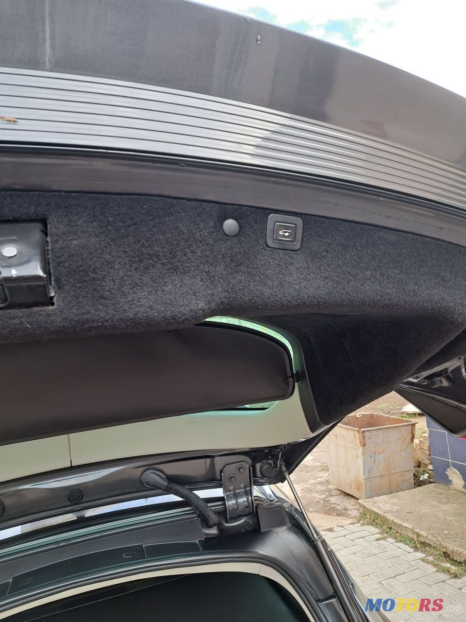 2010' Opel Insignia photo #6