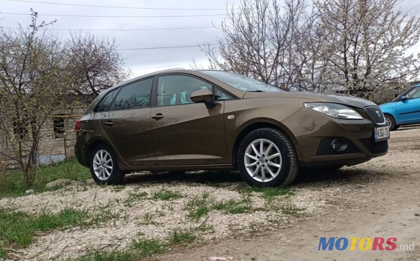 2011' SEAT Ibiza photo #2