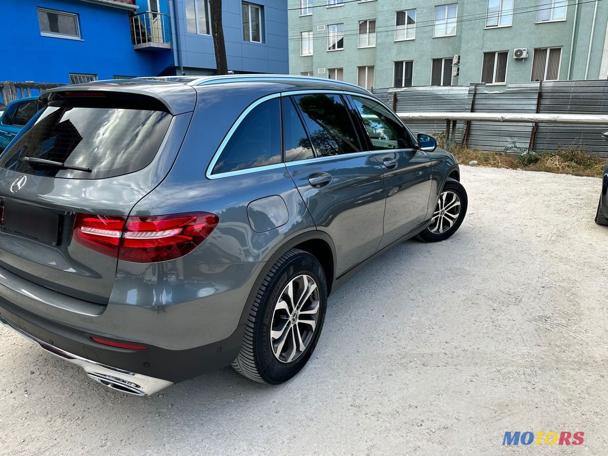 2017' Mercedes-Benz GLC photo #3