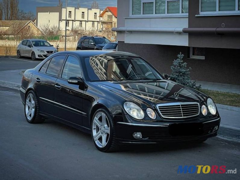 2004' Mercedes-Benz E photo #4