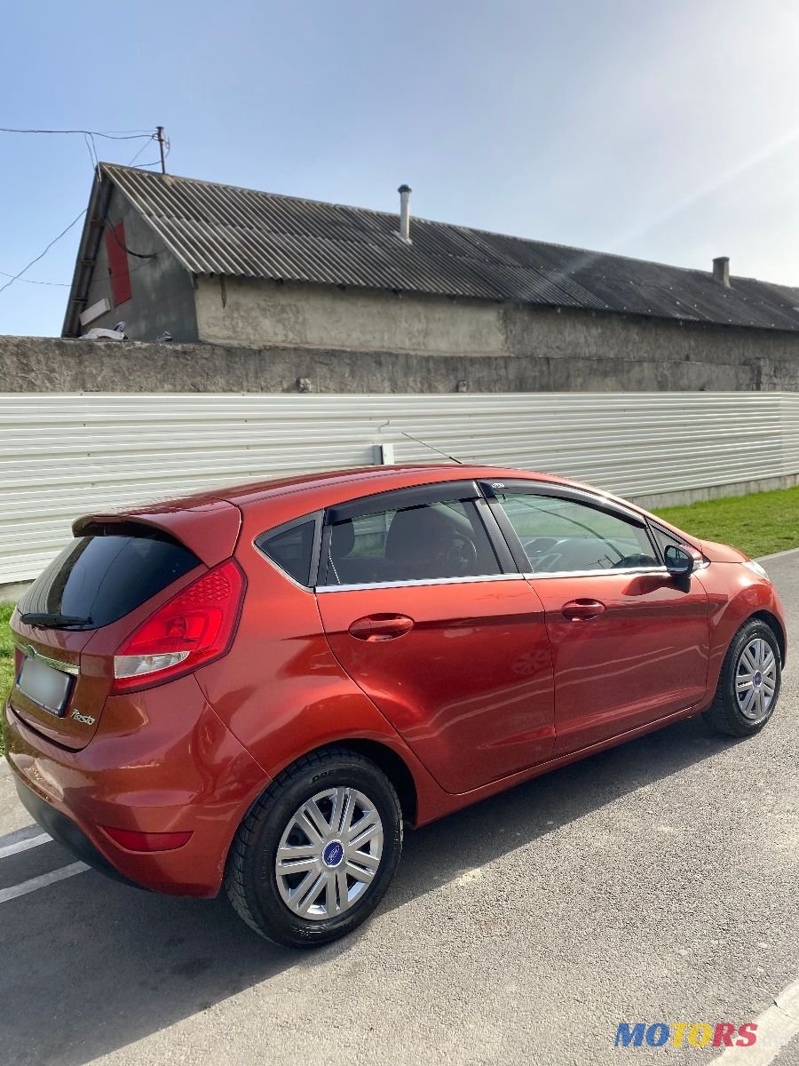 2009' Ford Fiesta photo #2